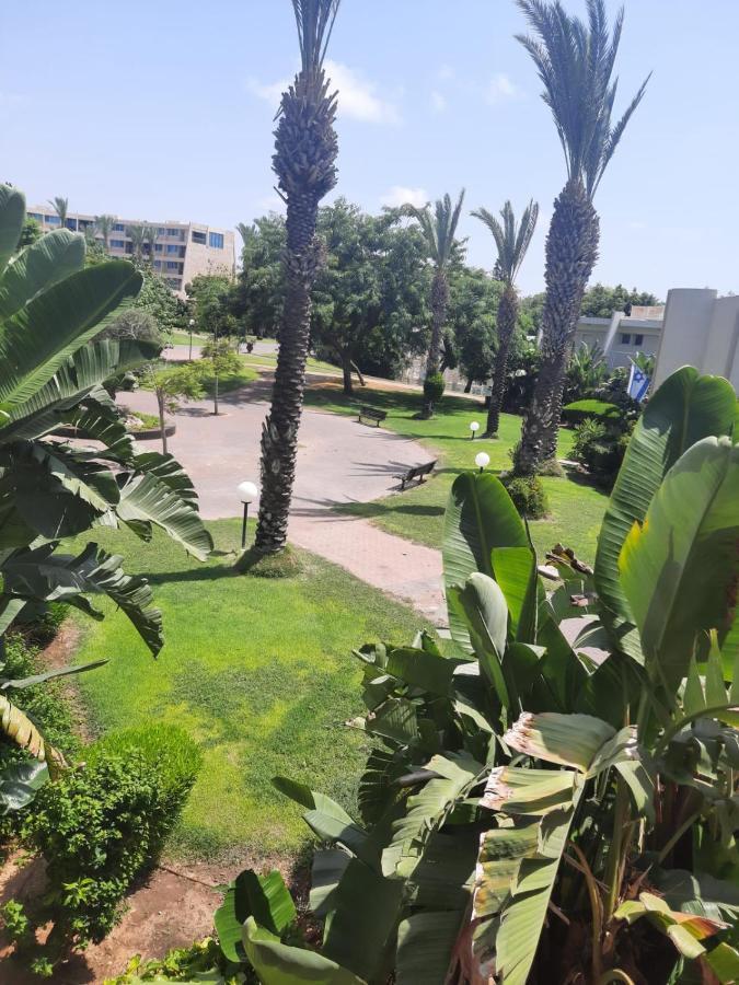 מול הים בקיסריה1 Apartment Ngoại thất bức ảnh